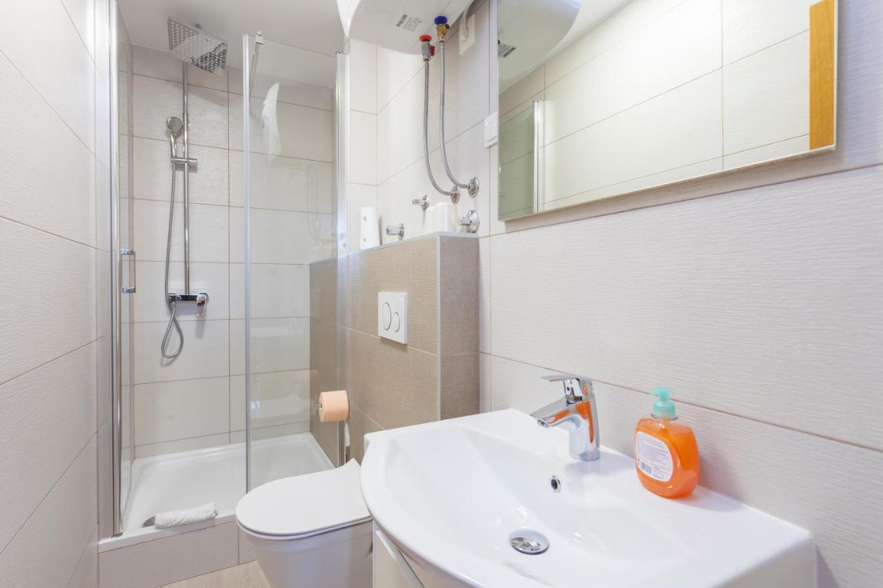 Apartments & Rooms Alagic Makarska Esterno foto