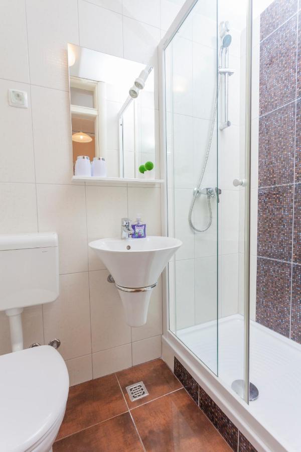 Apartments & Rooms Alagic Makarska Esterno foto